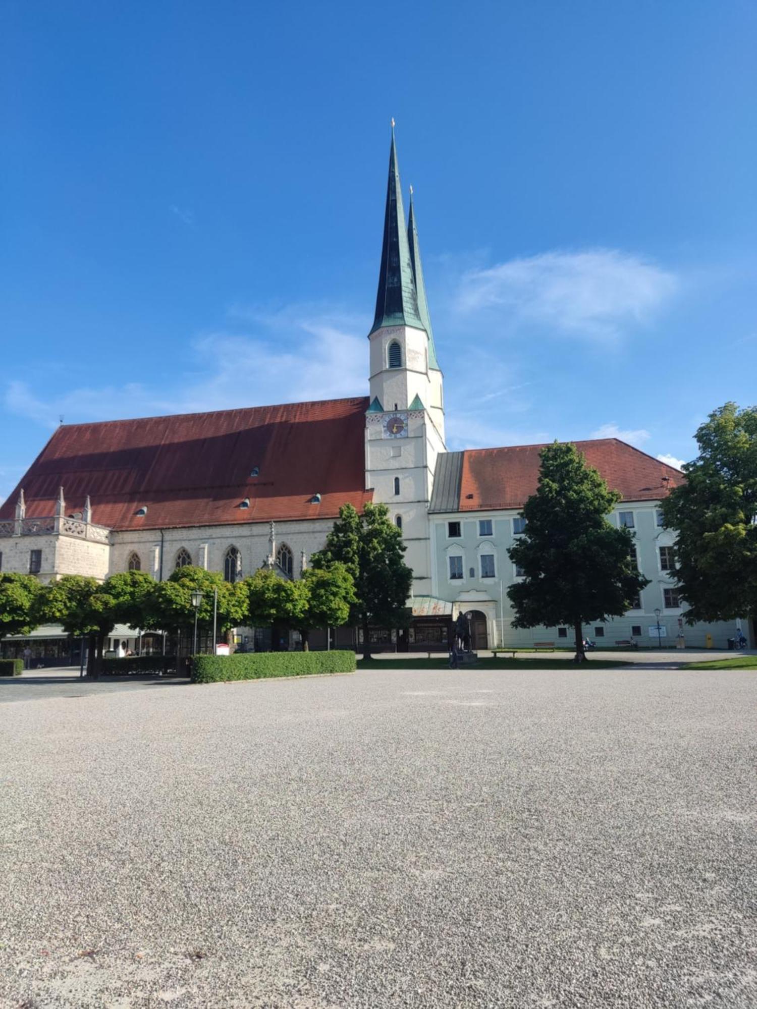 Ferienwohnung Enzian - Naehe Kapellplatz - Oeffentlicher Parkplatz - Aufzug Altötting Extérieur photo